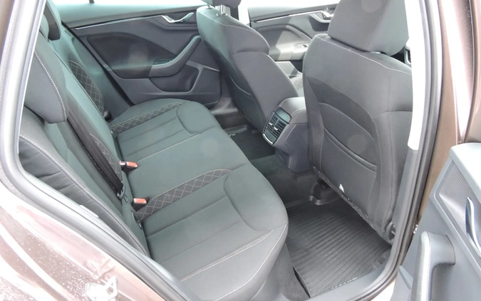 Skoda Kamiq cena 69500 przebieg: 94533, rok produkcji 2020 z Bobolice małe 121